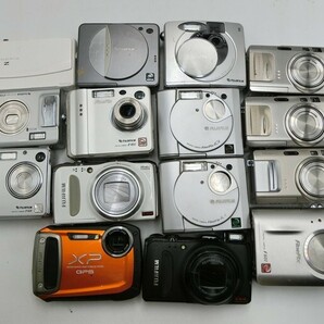 T【フ4-90】【80サイズ】▲未検品/FUJIFILM デジタルカメラ 15点セット/デジカメ/Finepix 50i 40i 30i F810 他の画像1