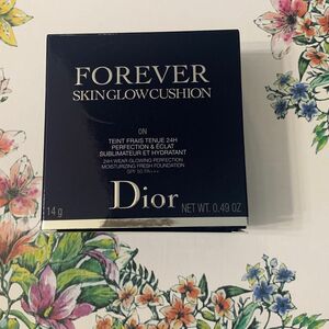 ディオール Dior フォーエヴァー　【新品未使用】Dior クッションファンデーション 0N