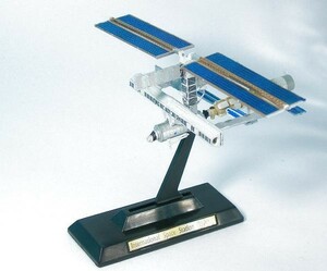 (未組立品) 国際宇宙ステーション 2006年 / 2007年 タカラトミー 世界の翼 DX 成層圏を越えて 宇宙船 宇宙 プラモデル 説明書欠品