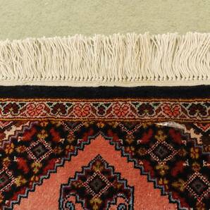 ペルシャ絨毯 クム シルク 32cm×44cm トルコ絨毯好きな方も 手織りの画像3
