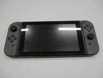 S954　棚29　現状品　ニンテンドースイッチ　Nintendo Switch　本体　グレー　HAC-001　通電確認・初期化済み　任天堂　携帯ゲーム機_画像1