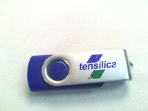 Tensilica　USBメモリー　2GB　　メモリーカード　フォーマット済み_画像2