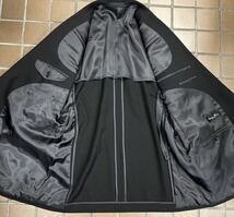 新品 特大【AB8 3L相当★オールシーズン】4Bダブルスーツ メンズスーツ ブラックフォーマル 礼服 背抜き 冠婚葬祭 喪服 ウール99.5%_画像4