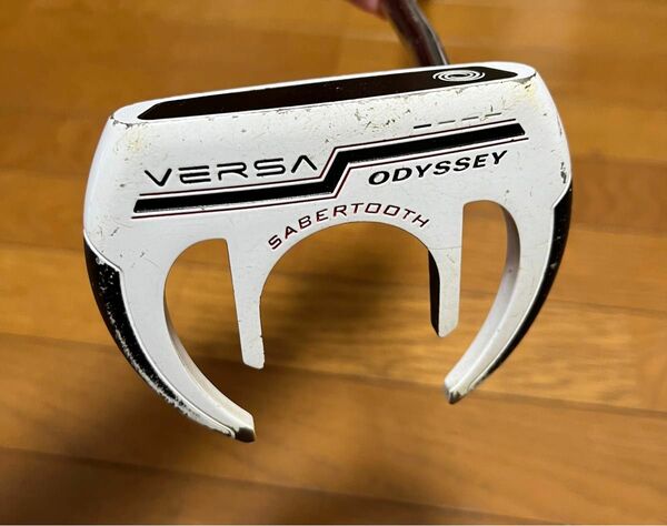 ODYSSEY(オデッセイ）VERSA SABERTOOTH WHITE