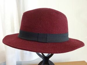 S ヒデトレーディング S メンズ・紳士　ボルドー 中折れハット　フェルトハット サイズ６１cm〜　キャップ　帽子