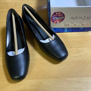 パンプス アクアレディ　23センチ　4E 新品未使用