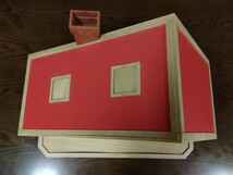 シルバニアファミリー 　初期　ハウス　 赤い屋根の大きなお家　ドールハウス 窓1個無し_画像7