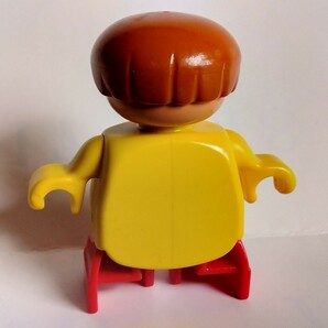 レゴデュプロ 人形 子供 男の子 女の子 茶髪 黄色上衣  パーツ 特殊ブロック の画像3