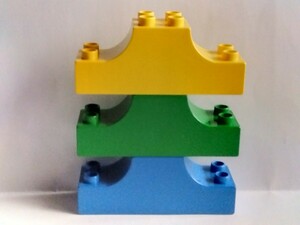 レゴデュプロ 　6×2　トール 表彰台の形　3色　3個セット　黄色、緑、青　パーツ 特殊ブロック 