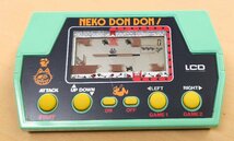 送料520円 動作品 TAKATOKU TOYS NEKO DON DON! レトロゲーム 携帯ゲーム LCDゲーム ゲームウォッチ_画像1