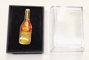 送料185円 美品 ブランデー/コニャック Hennessy ヘネシー 瓶型 ピンバッジ ピンズ