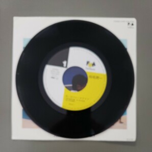 中古シングルレコード 稲垣潤一 ／ 思い出のビーチクラブ・ＴＲＡＣＥＳの画像3