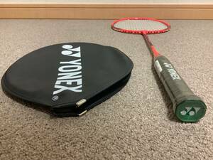 新品未使用　人気色　完売品　オレンジ　YONEX B-4000 CLR ヨネックス　バドミントン　ラケット　b-4000 カバー付き　オレンジ／ブラック