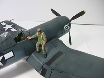 1/48　　F4U-1D　コルセア　アメリカ海軍戦闘機の完成品です_画像2