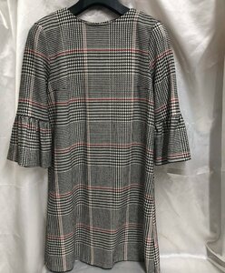 【中古現状品/インボイス登録店/CH】ZARA WOMAN ザラ ウーマン ワンピース Sサイズ レディース ファッション　MZ0312