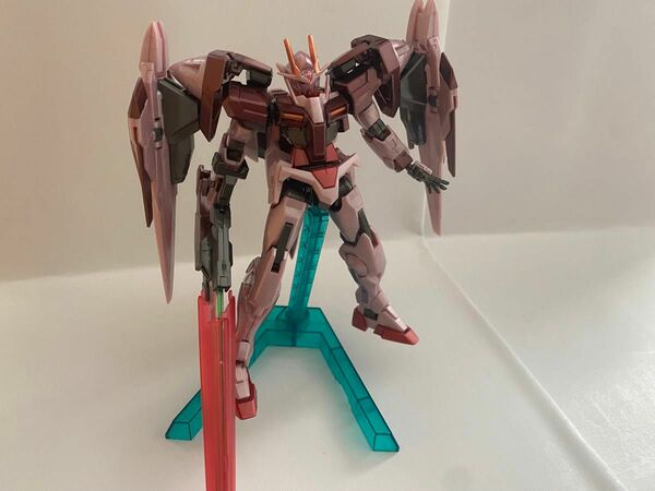 HG 機動戦士ガンダムOO ダブルオー 1/144 トランザムライザー 