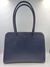 ◇【美品】FURLA/フルラ/トートバッグ/サフィアーノレザー/A4収納/ネイビー/通勤/通学/保存袋付き/ゴールド金具_画像1