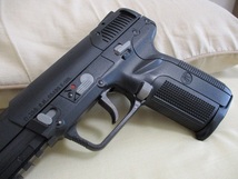 東京マルイ　ガスブローバック　FN　５－７（ファイブセブン）　　スペアマガジン１本付き_画像6