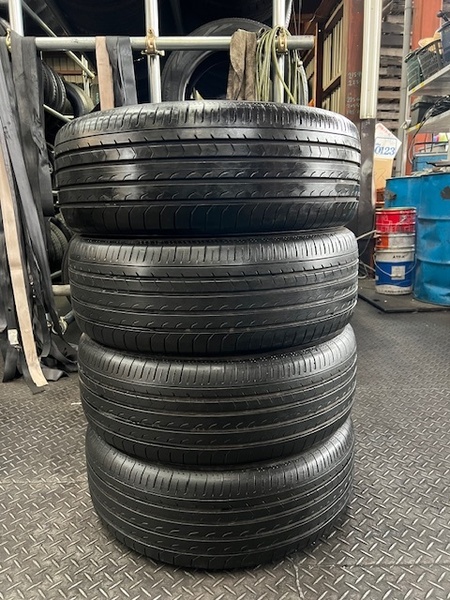 215/60R16 YOKOHAMA BluEarth RV-03　2022年製　4本　24,000円　京都から