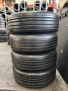 215/60R17 YOKOHAMA BluEarth RV-03　2022年製　4本　25,000円　京都から