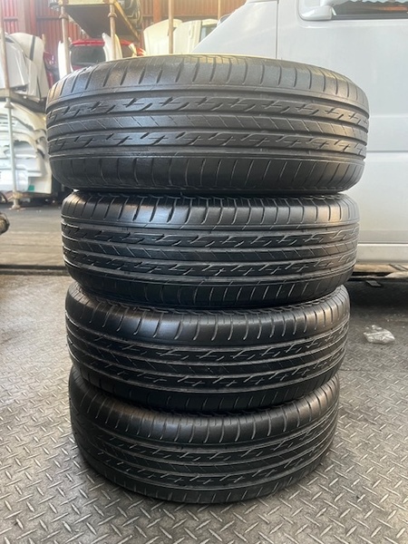 195/65R15 BRIDGESTONE NEXTRY　2022年製　4本　22,000円　京都から