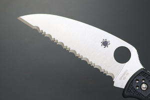 アウトドアナイフ 日本製 C10FSWCBK Spyderco エンデューラ ウォーンクリフ 波刃 釣り 魚 フィッシング アウトドア サバイバルナイフ