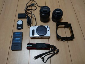 CANON EOS M美品 レンズ２本付きおまけ多数