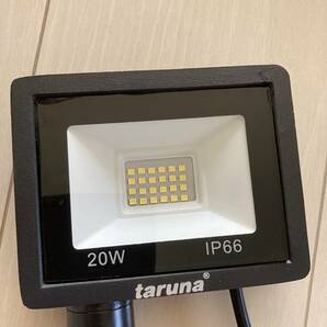 センサー ライト 20W LED投光器 人感センサー 防犯 IP66 昼光色 6500K 2200LM 100V 薄型 360°自由回転 防水 高輝度 PSE認証済 2Pプラグの画像1