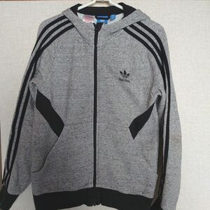 adidas アディダス パーカー ヴィンテージ トレフォイル