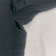 新品30　機能素材　薄手夏用ベースレイヤー　100％化繊速乾高通気　　胸ポケット　グレーL_画像5