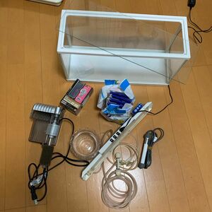 中古　ジェックススリム水槽 GEX45×17×25　LEDライト　ヒーター　濾過器（フィルター4個）ガラス蓋　ニューラングGX10