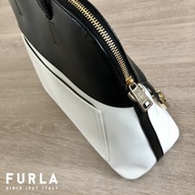 【美品】FURLA（フルラ）パイパー ハンドバッグ キャンバス×レザー アイボリー×黒 USED_画像5