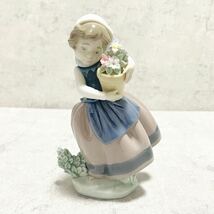 【FZ240528】 LLADRO 少女 置物 陶器 リヤドロ _画像1