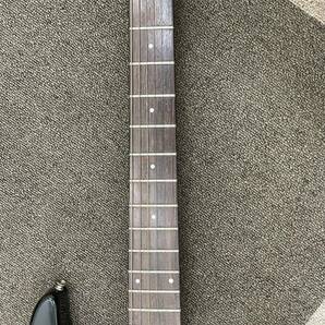 S4341 Mad Axe マッド アックス エレキギター 専用レザーケース付き ブラックカラー 黒色 楽器 弦楽器 6弦 ギター本体の画像7