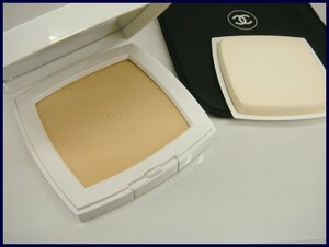 3553T【本物保証】 シャネル CHANEL ル ブラン コンパクト ラディアンス 10 ベージュ ホワイトニング ファンデーション クリックポスト