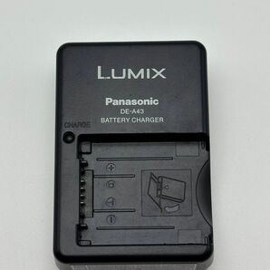 Panasonic パナソニック LUMIX バッテリーチャージャー DE-A43