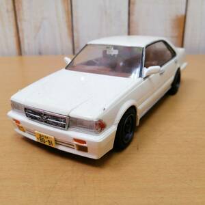 ○24032125　プラモデル　完成品　日産　グロリア　NISSAN GLORIA GranTurismo SV　ニッサン　全長約19.5cm