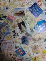 3即決 記念特殊切手 紙付き使用済み400枚+1円未使用10枚_画像1