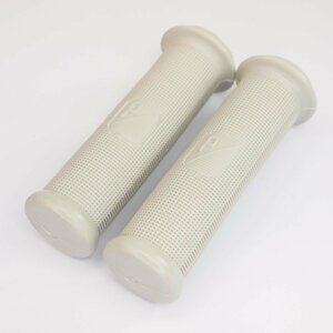 Pair of grips Vespa vintage gray for Vespa 125 VNB 3-6 VB1 VBA VBB VGL1 VGLA-B 150GS VS2-5 160GS ピアジオ ベスパ グリップ 自転車