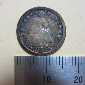 １８、アメリカ HALF DIME銀貨 １８５３年 １，１８ｇの画像1