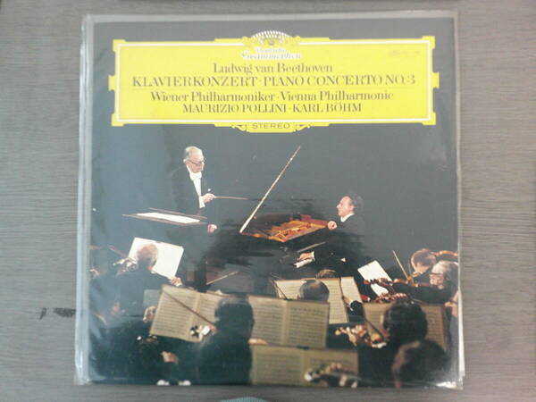 1239中古レコード　ベートーヴェン　PIANOCONCERTO .NO３　LP版　