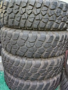 中古 LT 215/75R15 100/97Q BFグッドリッチ マッドテレーン ホワイトレター　ジムニー ハイエース