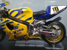 1/24 チャンピオンバイク SUZUKI GSX-R 750 GREGORIO LAVILLA 2002 スズキ 未開封 送料410円 同梱歓迎 追跡可 匿名配送_画像4