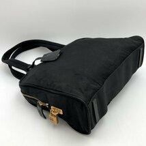 PRADA プラダ ハンドバッグ トートバッグ ナイロンバッグ トライアングルロゴ ブラック ゴールド金具 ナイロン レディース メンズ USED_画像4