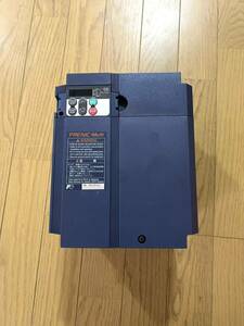 FUJI 富士電機 インバーター FRN7.5E1S-2J 3PH 200-240V 7.5kw 『動作未確認』