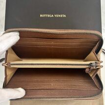 ★【ほぼ新品！希少！】 BOTTEGA VENETA ボッテガヴェネタ イントレチャート 長財布 ラウンドファスナー ライトブラウン 定価7.8万 65_画像7