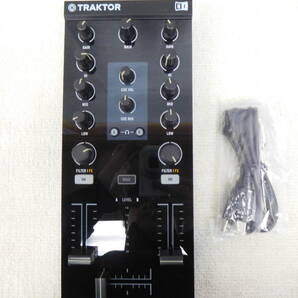 B331 美品 動確済 Native Instruments NI TRAKTOR KONTROL Z1 DJミキサー コントローラー 高品質 オーディオインターフェイス搭載の画像1