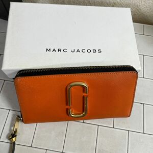 MARC JACOBS スナップショット ラウンドファスナー 長財布