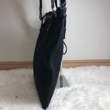 1円 新品未使用イヴサンローラン YVES SAINT LAURENT カハラ レディース トートバッグ A4 キャンバス レザー 黒 ブラック ゴールド ロゴ_画像5