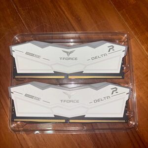 TEAMGROUP T-Force Delta RGB DDR5 Ram 32GB (2x16GB) 6000MHzメモリ